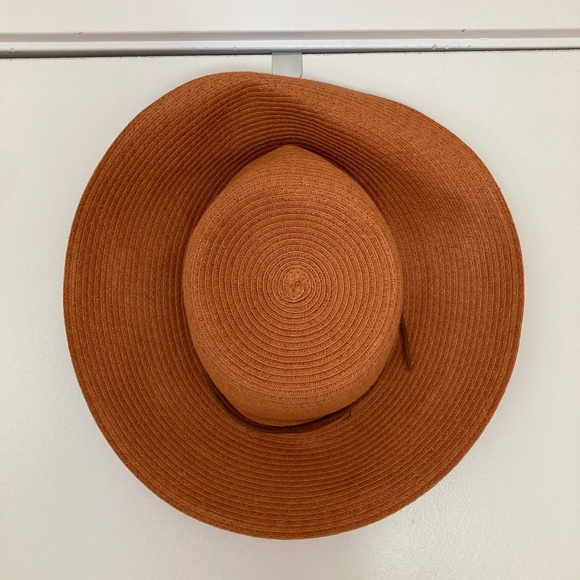 Main Character hat - Picture 2 of 5